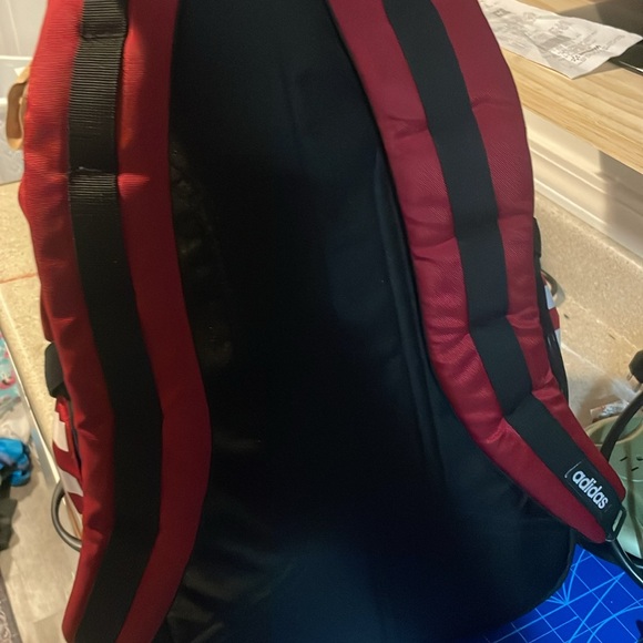 Adidas backpack 4 zippers - Picture 5 of 10